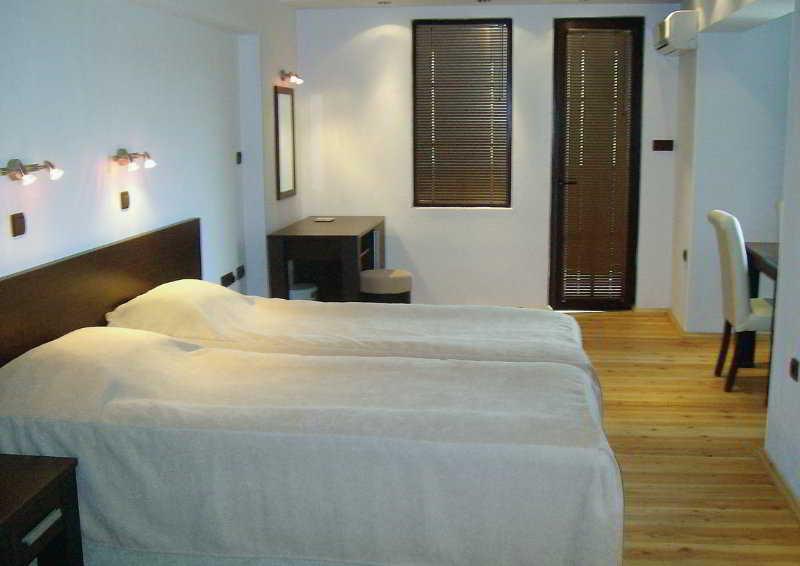 The Hill Hotell Veliko Tărnovo Exteriör bild
