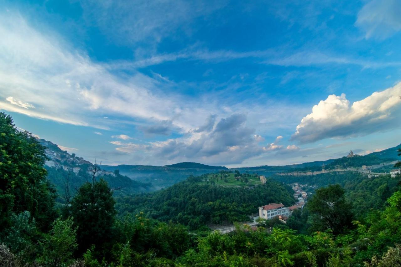 The Hill Hotell Veliko Tărnovo Exteriör bild