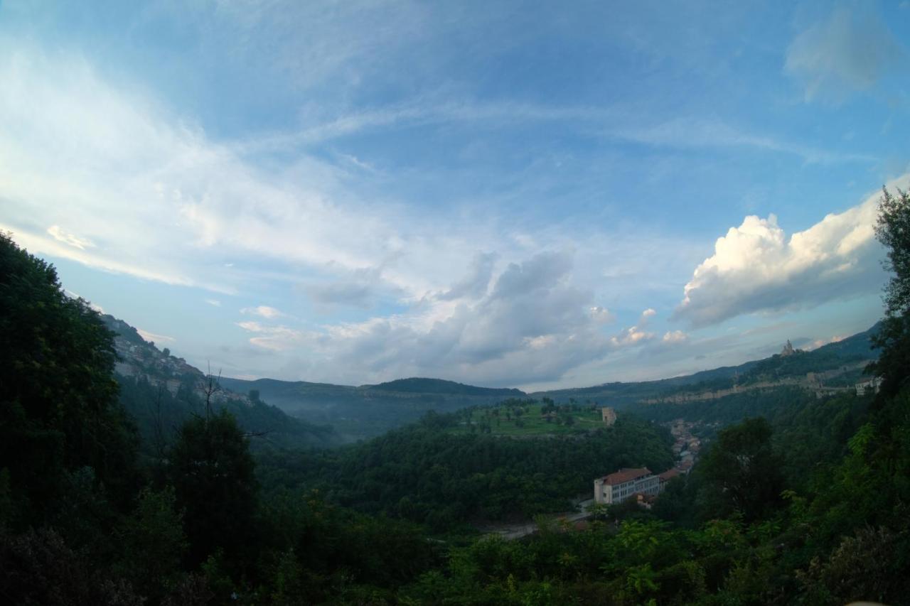 The Hill Hotell Veliko Tărnovo Exteriör bild